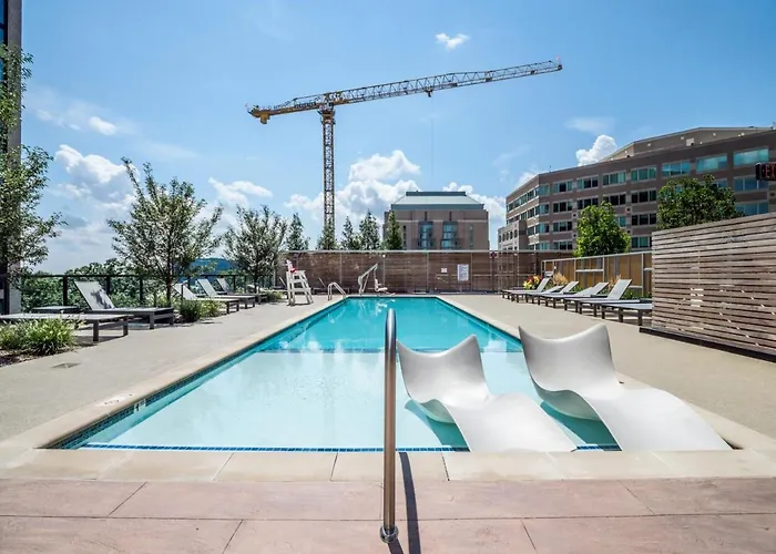 Global Luxury Suites At Reston Town Center