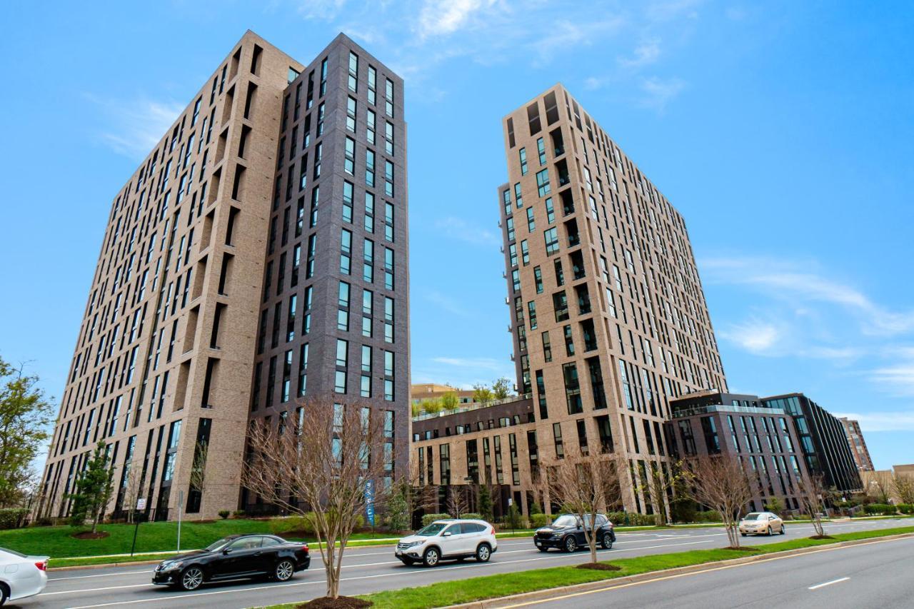 Global Luxury At Town Center