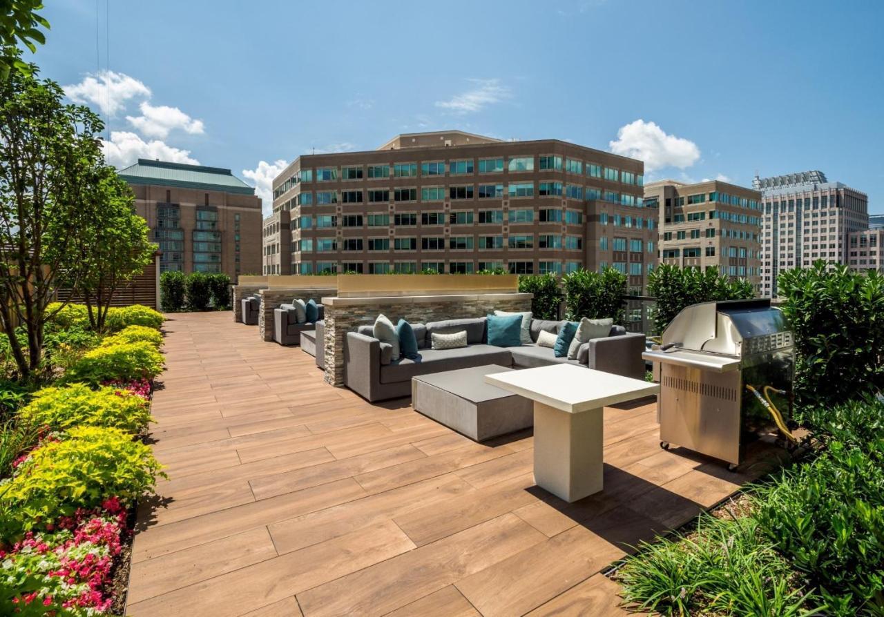 Global Luxury At Town Center