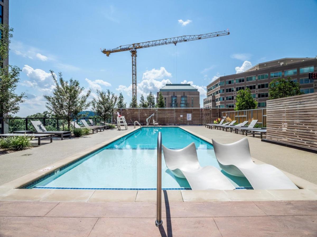 Apartment Global Luxury At Town Center