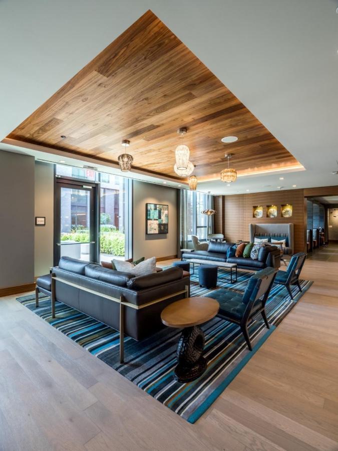 Global Luxury At Town Center Apartment