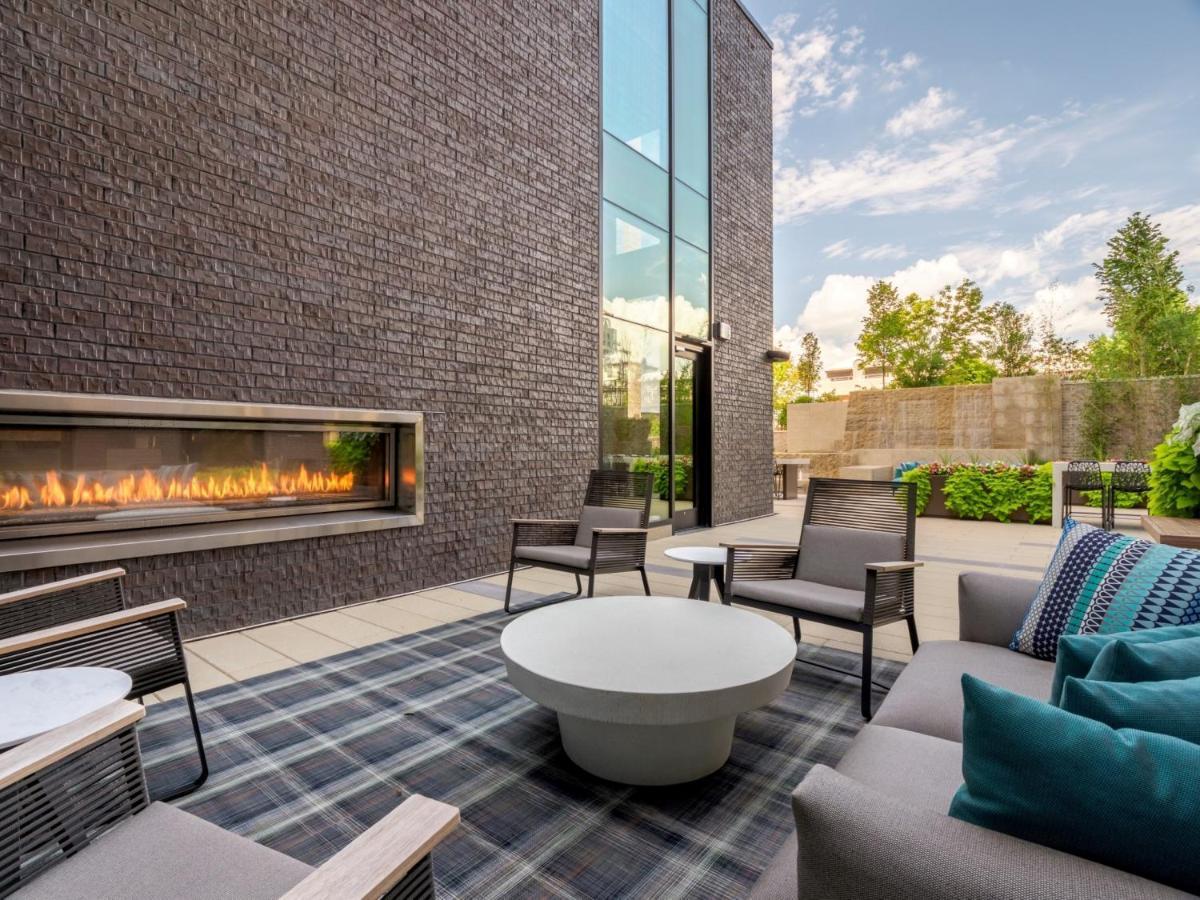 Global Luxury At Town Center Apartment