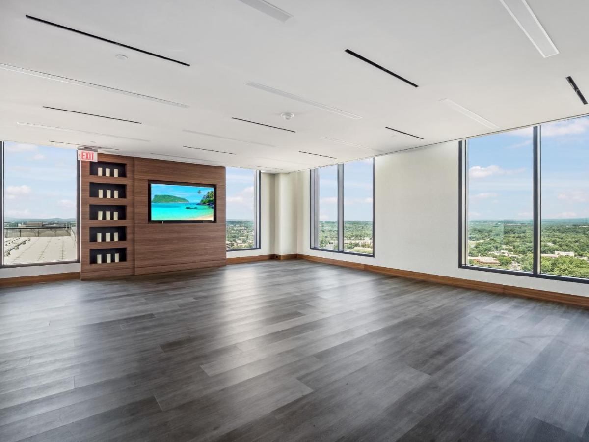 Global Luxury At Town Center Apartment *