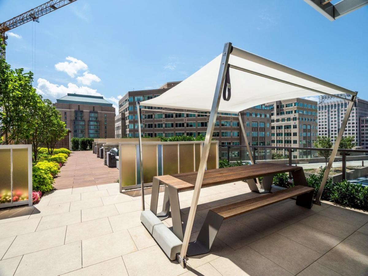 Global Luxury At Town Center Apartment